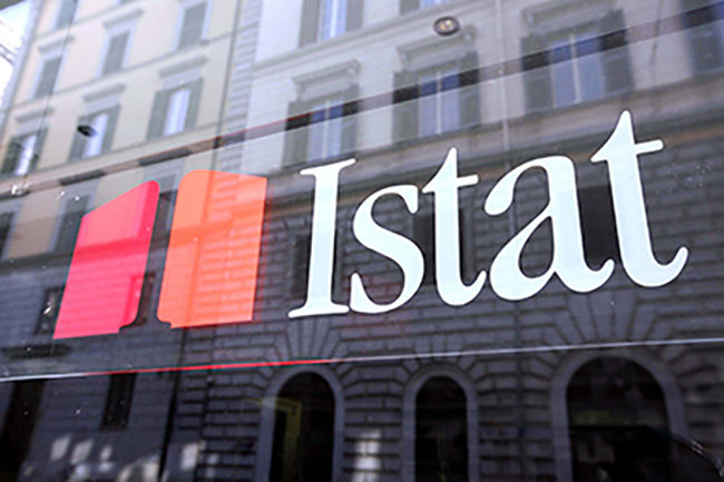 Istat: 2,2 миллиона итальянских семей живут без зарплаты