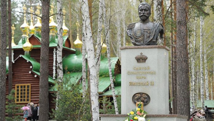 памятник_Николай_2