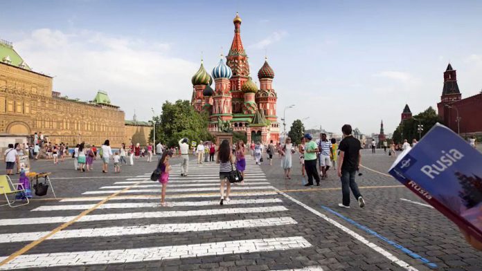 туристы_москва_